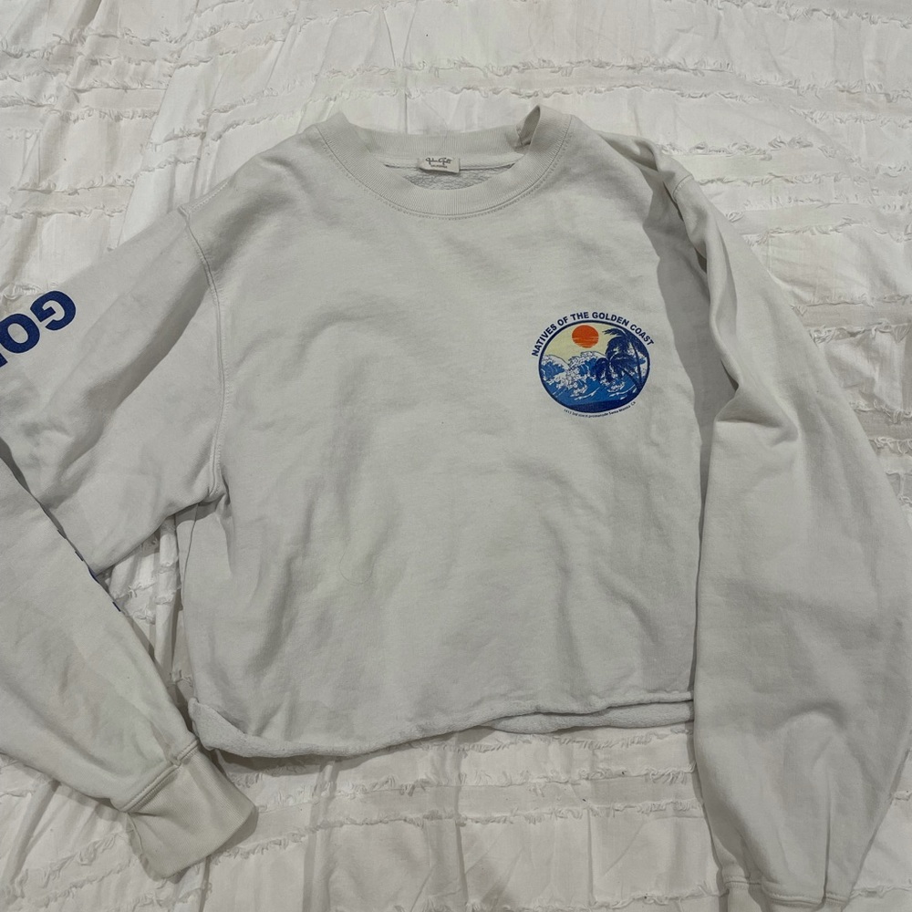 Brandy Melville cropped crew neck